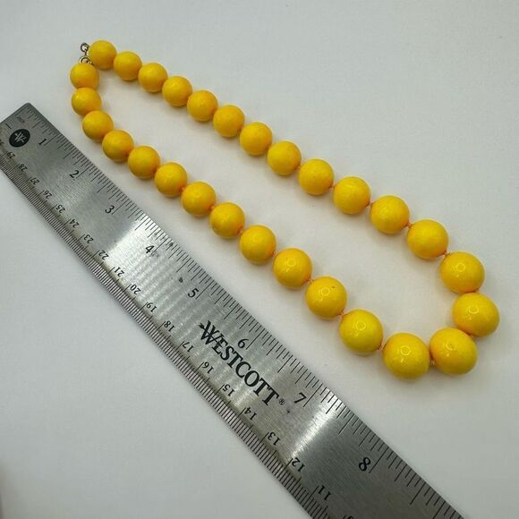 Yellow beaded necklace - Picture 4 of 6